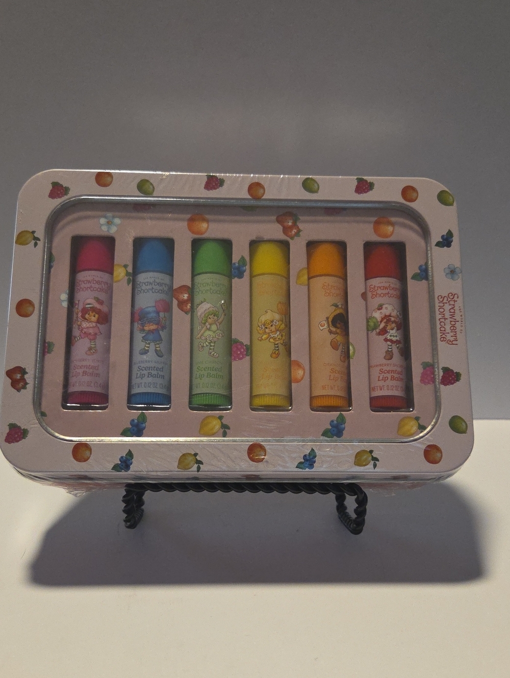 Strawberry Shortcake Scented Lip Balm Set in Tin - Multicolor